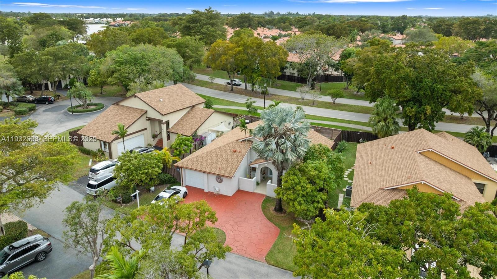 LAKES OF THE MEADOW SEC 1 - Residential