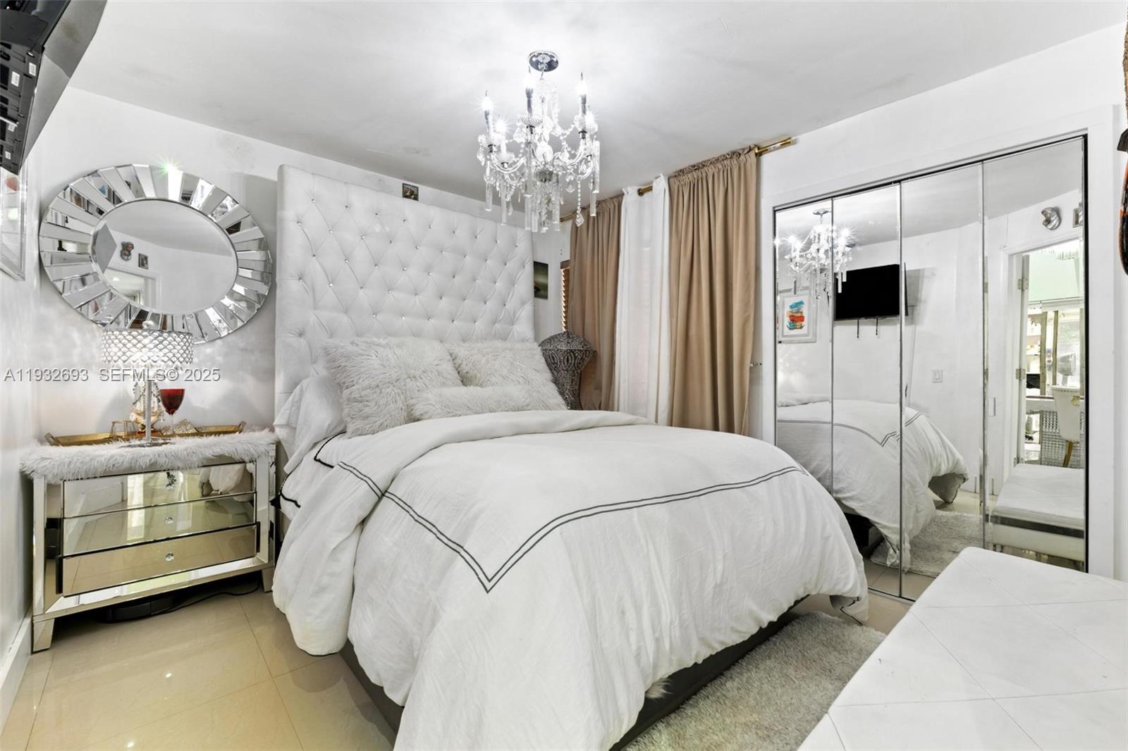 LAKES OF THE MEADOW SEC 1 - Residential