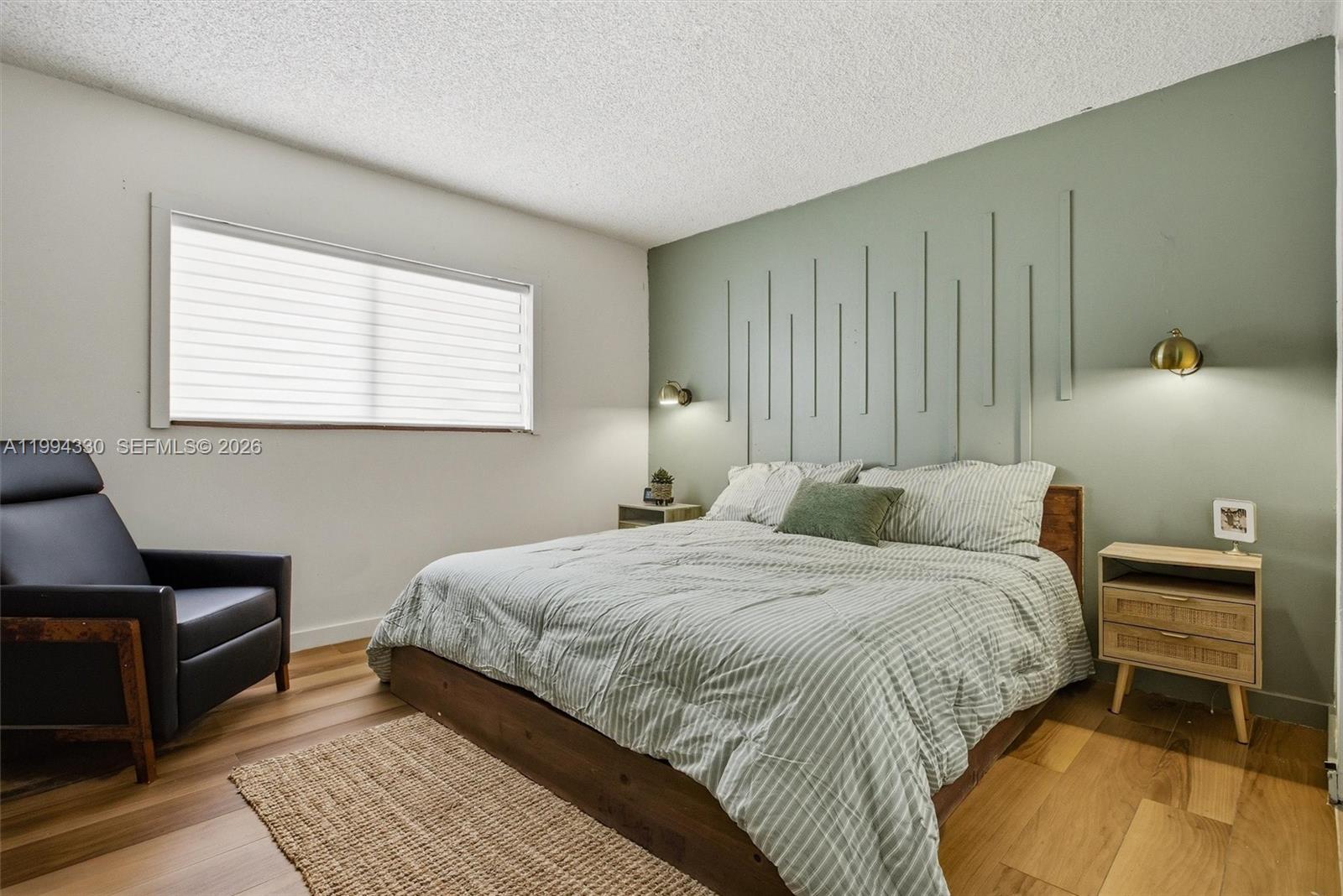 THE TWINS - Residential