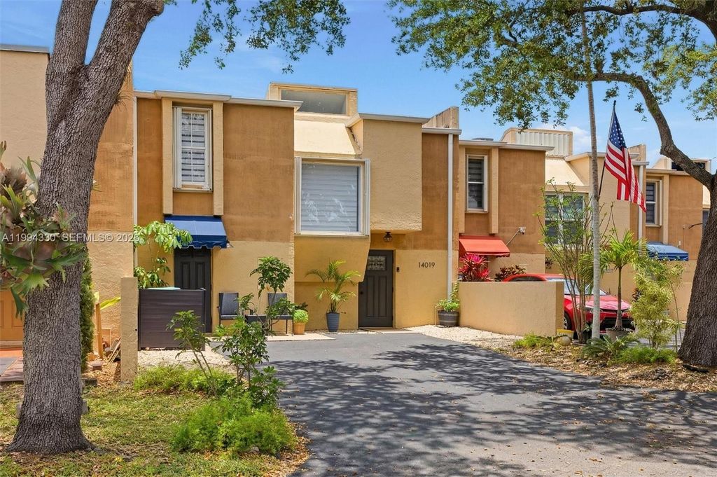 Photo of 14019 SW 67th Ter, Miami, FL 33183 (MLS # A11994330)