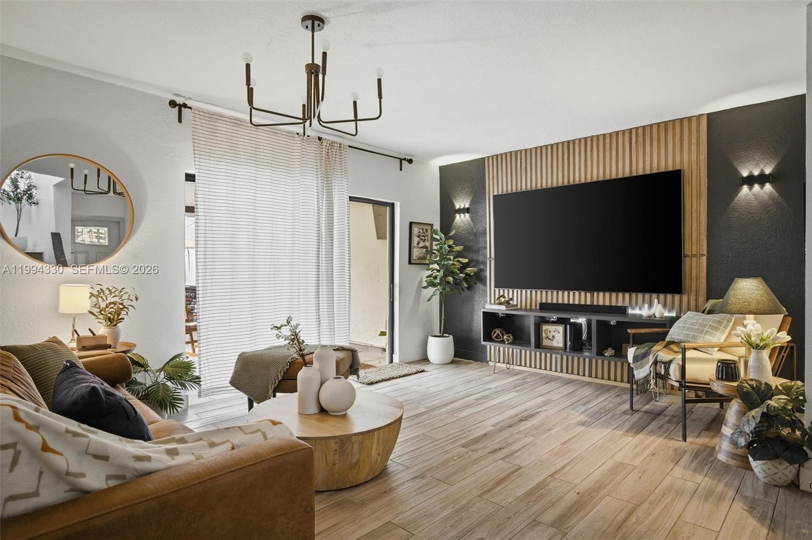 THE TWINS - Residential