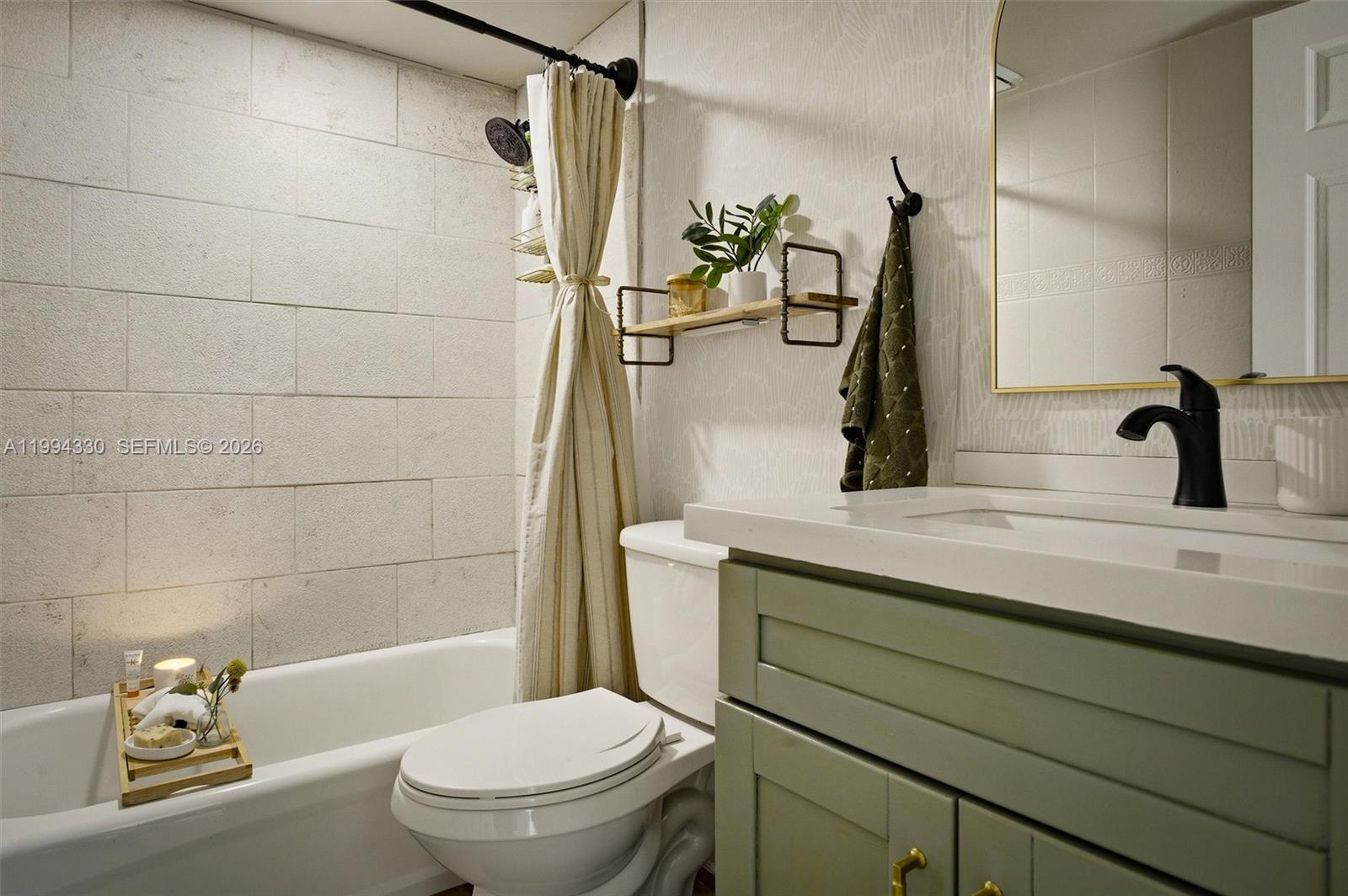 THE TWINS - Residential