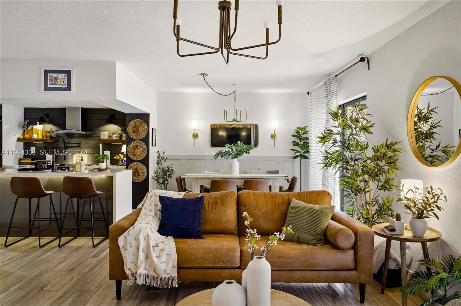 THE TWINS - Residential