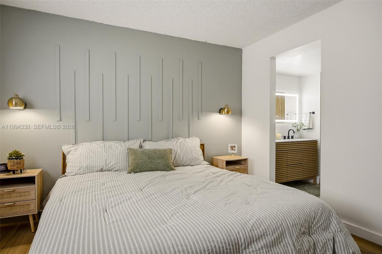 THE TWINS - Residential