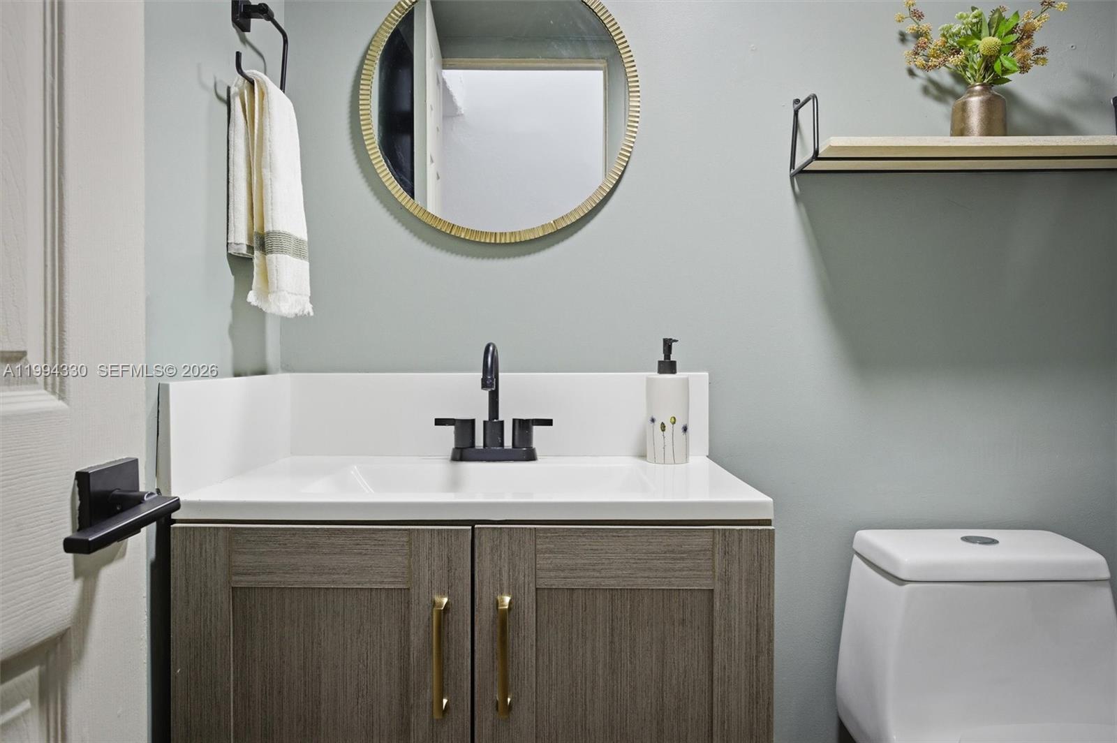 THE TWINS - Residential