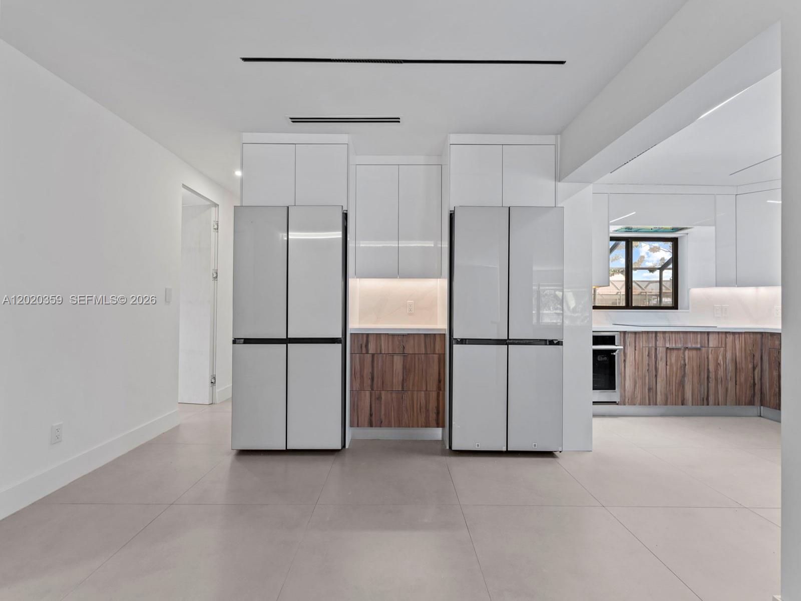 CORAL SPRINGS COUNTRY CLU - Residential