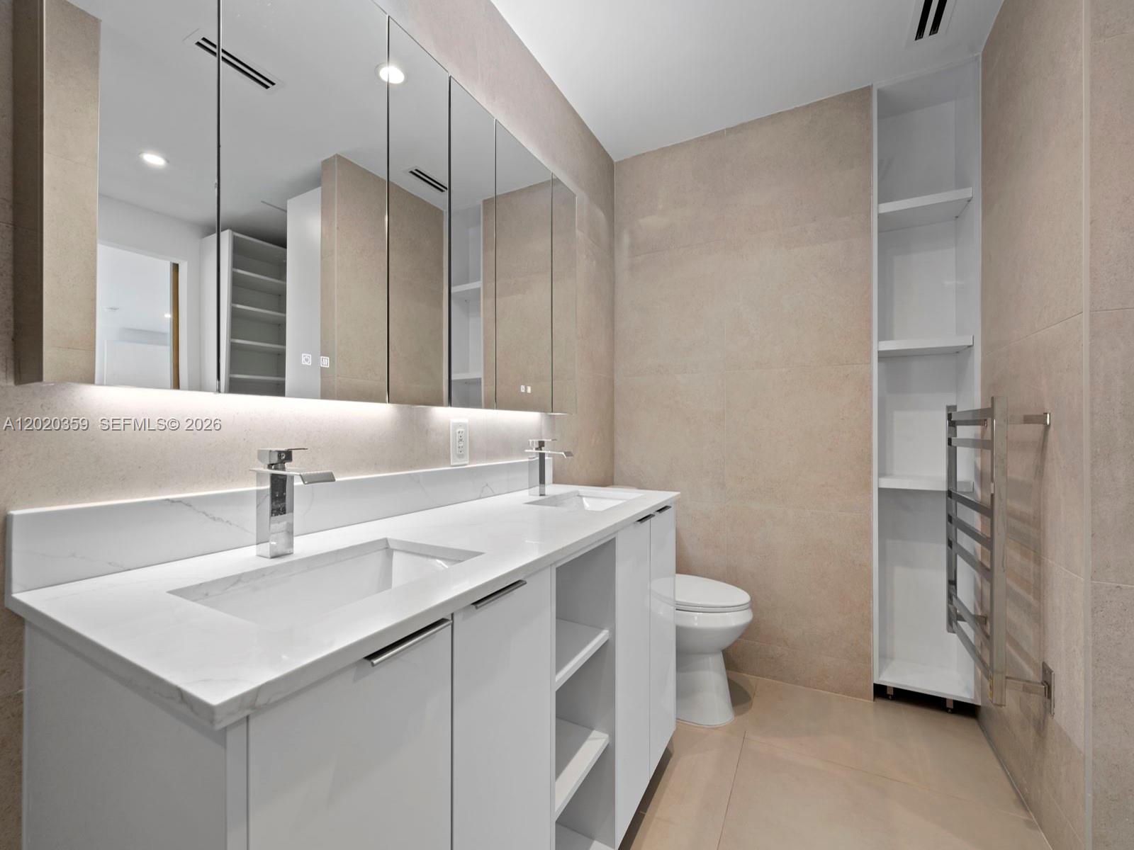 CORAL SPRINGS COUNTRY CLU - Residential