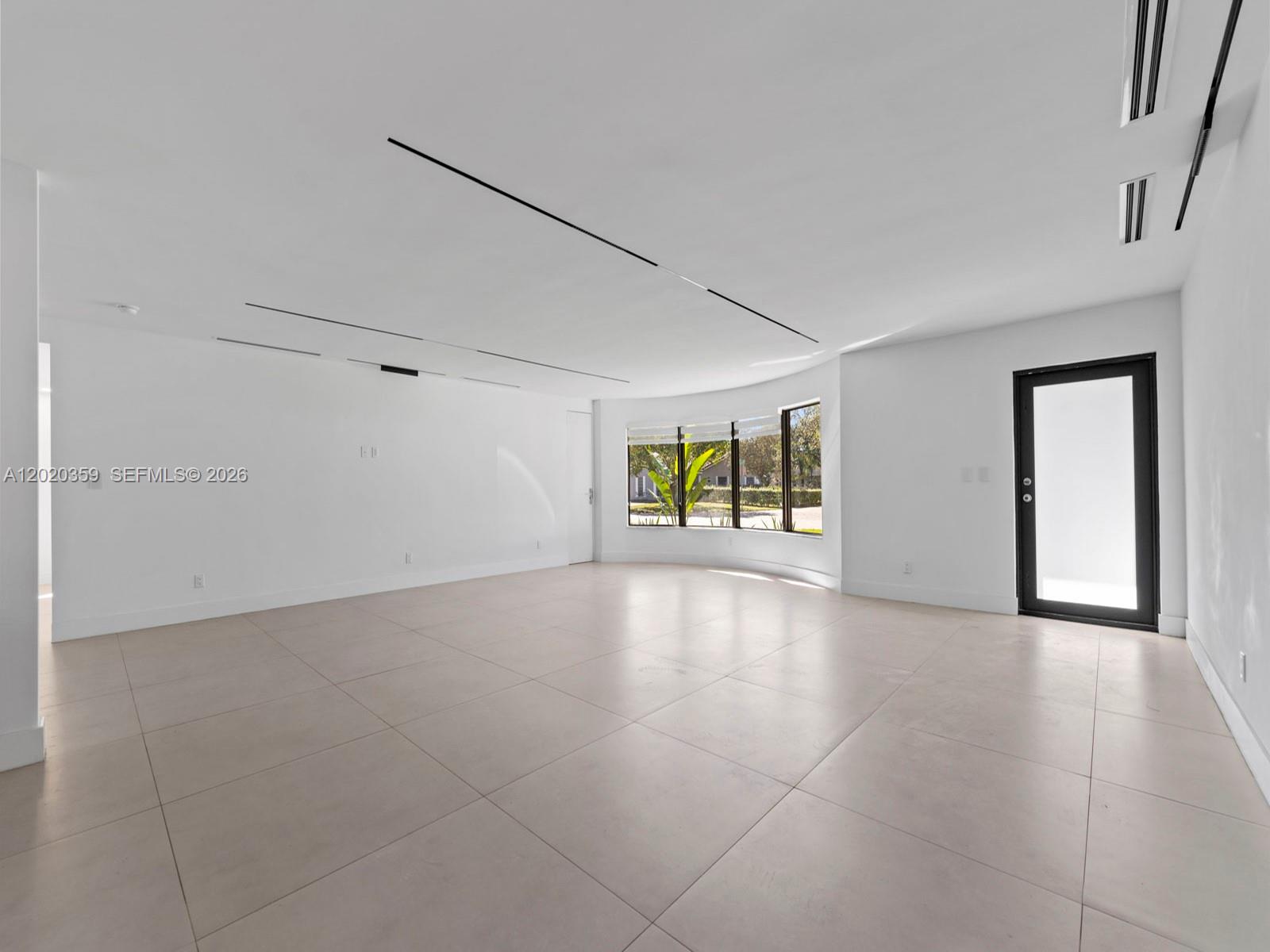 CORAL SPRINGS COUNTRY CLU - Residential