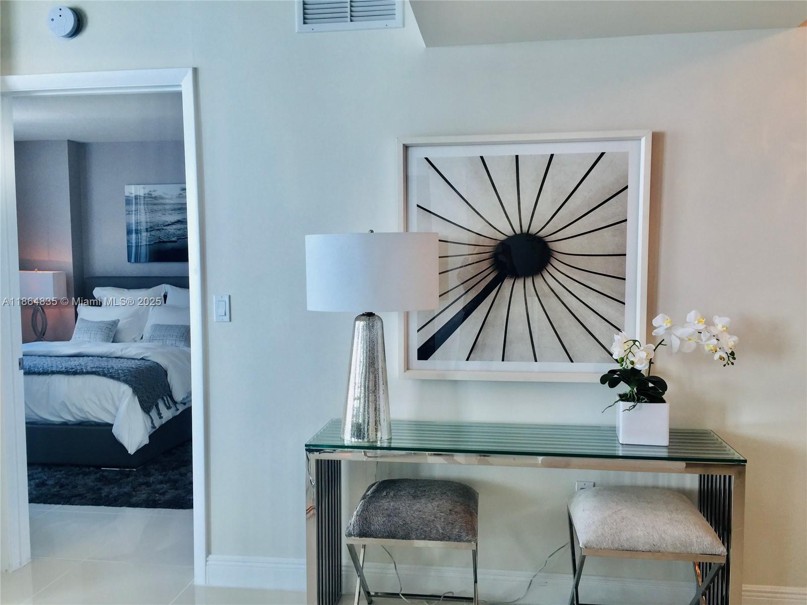 TERRAZAS RIVERPARK VILLAG - Residential Lease