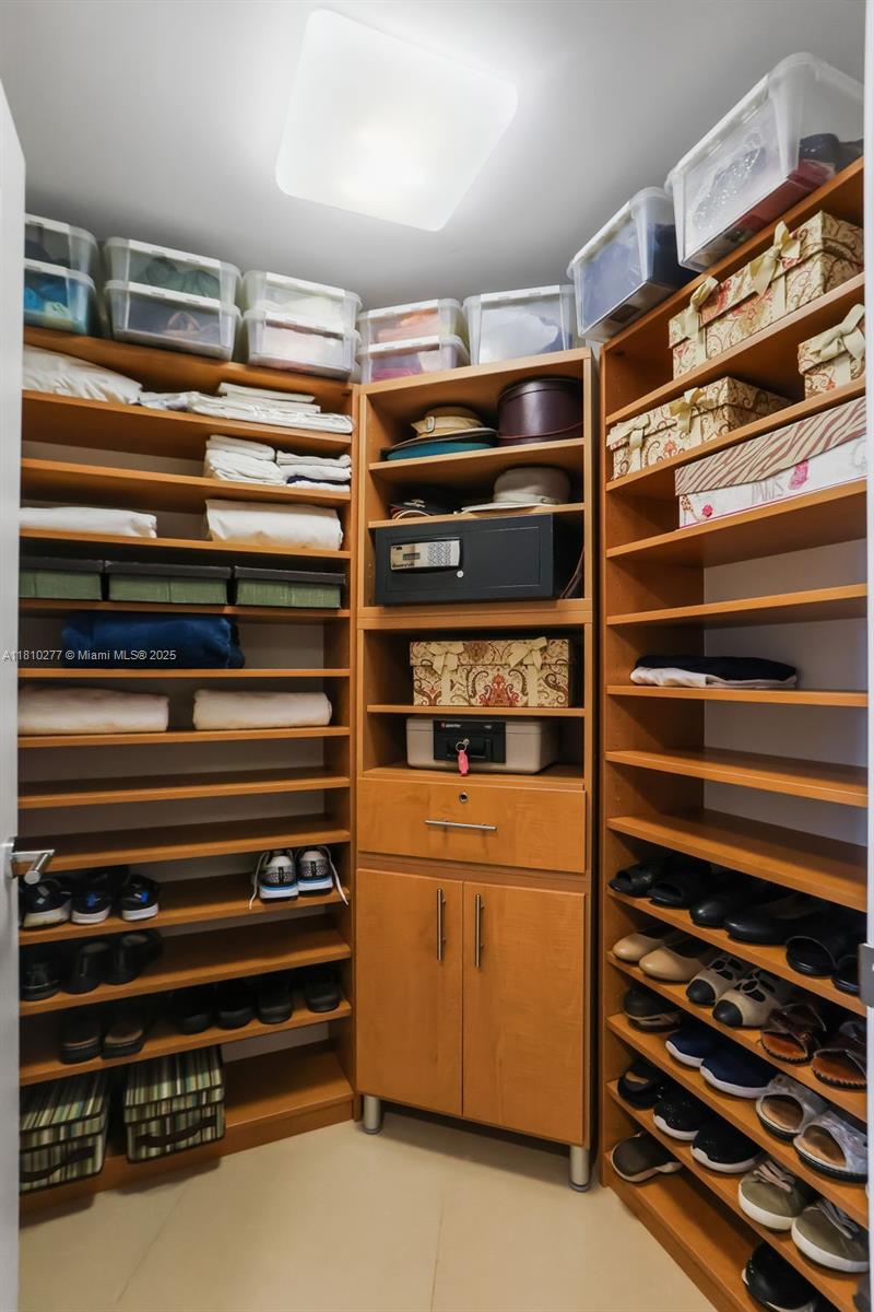 PLAZA AT OCEANSIDE (THE) - Residential