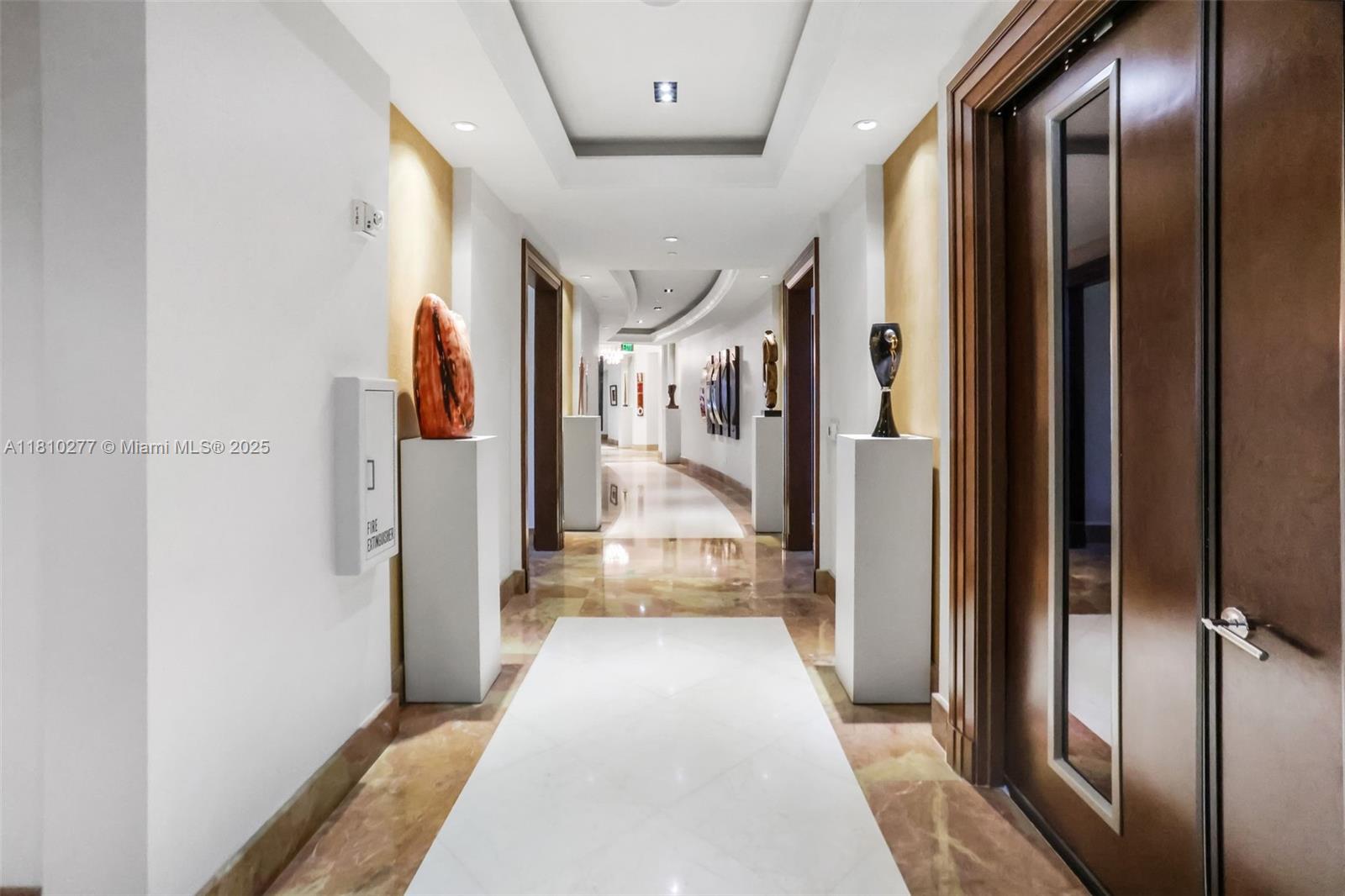 PLAZA AT OCEANSIDE (THE) - Residential