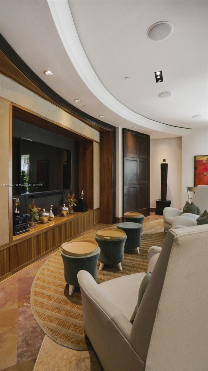 PLAZA AT OCEANSIDE (THE) - Residential