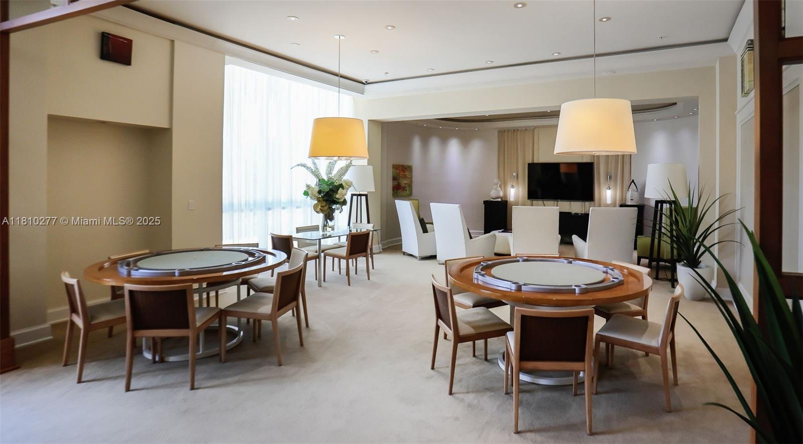 PLAZA AT OCEANSIDE (THE) - Residential