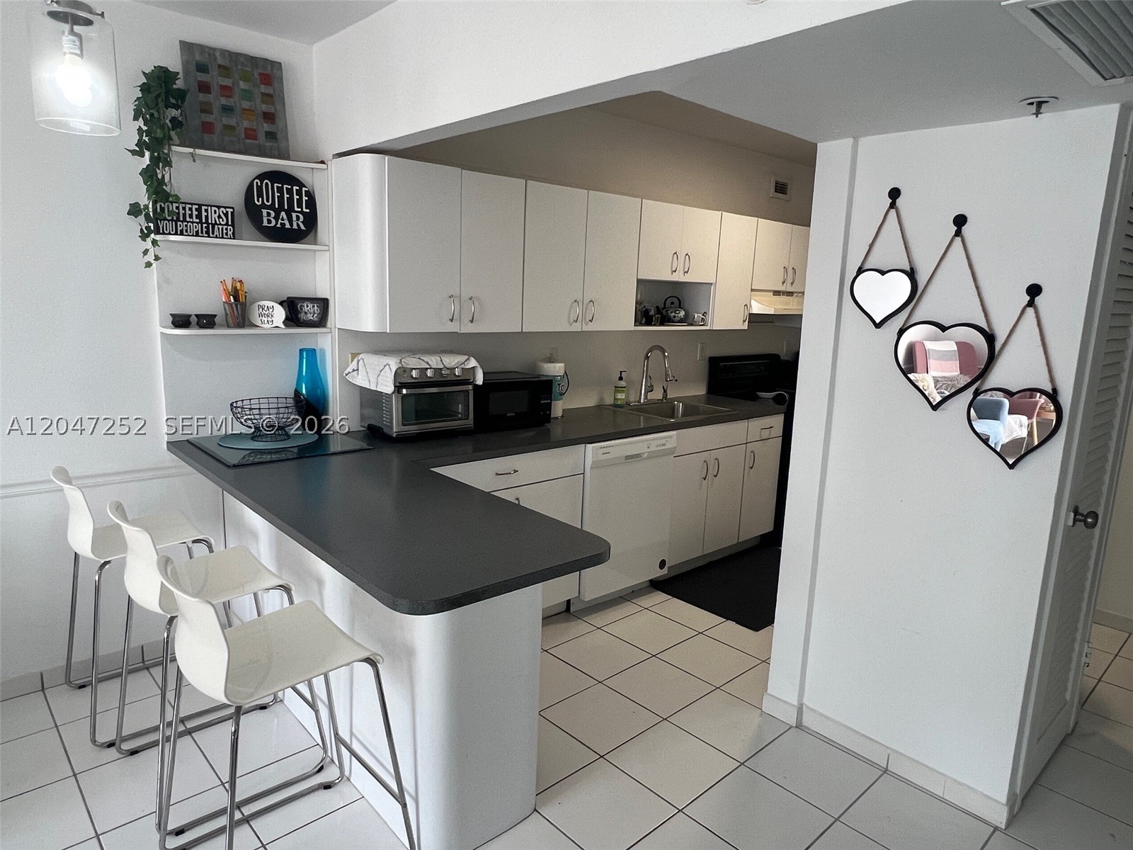 100 Lincoln Rd 1126