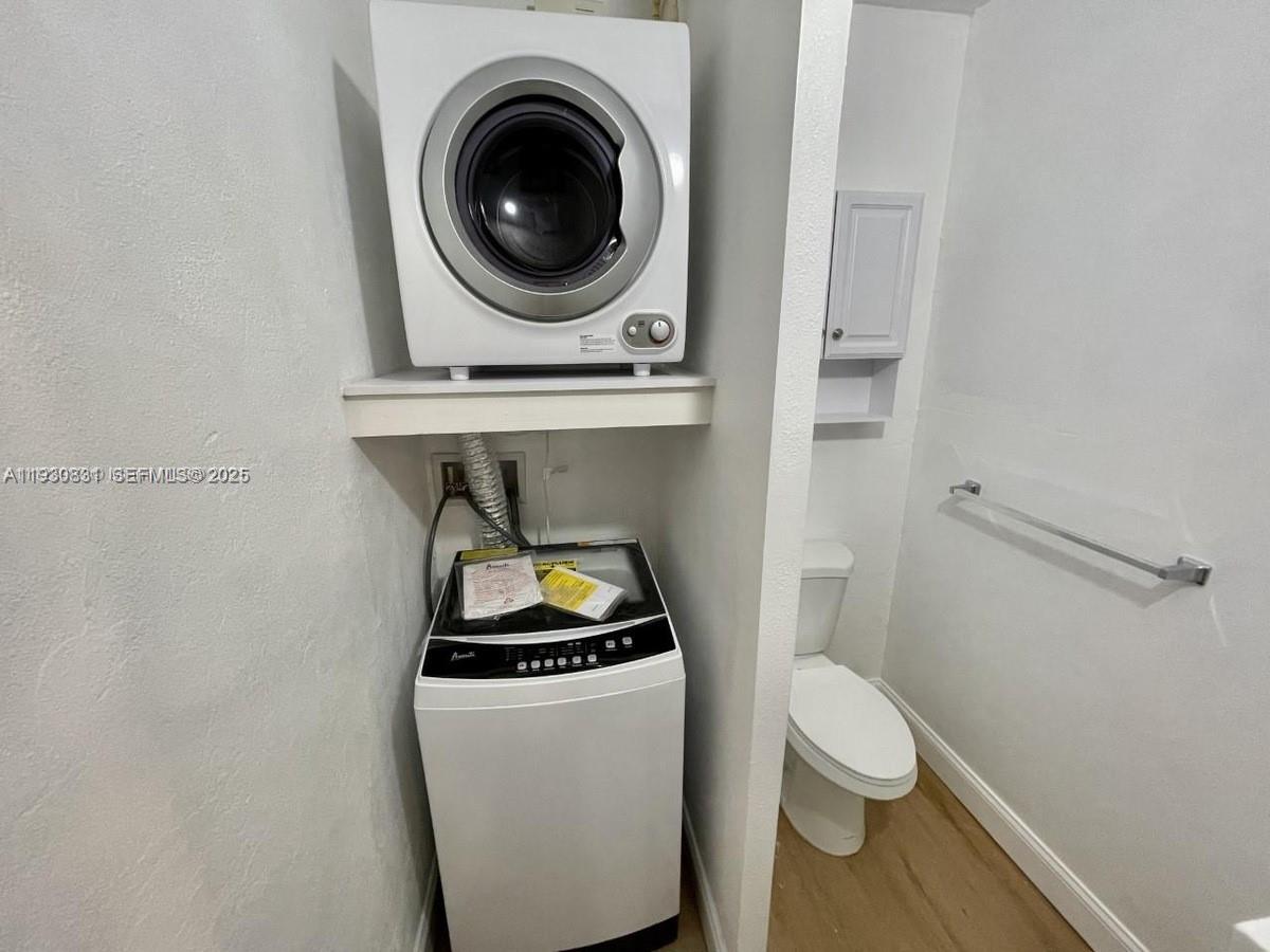 C GAB DOUGLAS SEC - Residential Lease