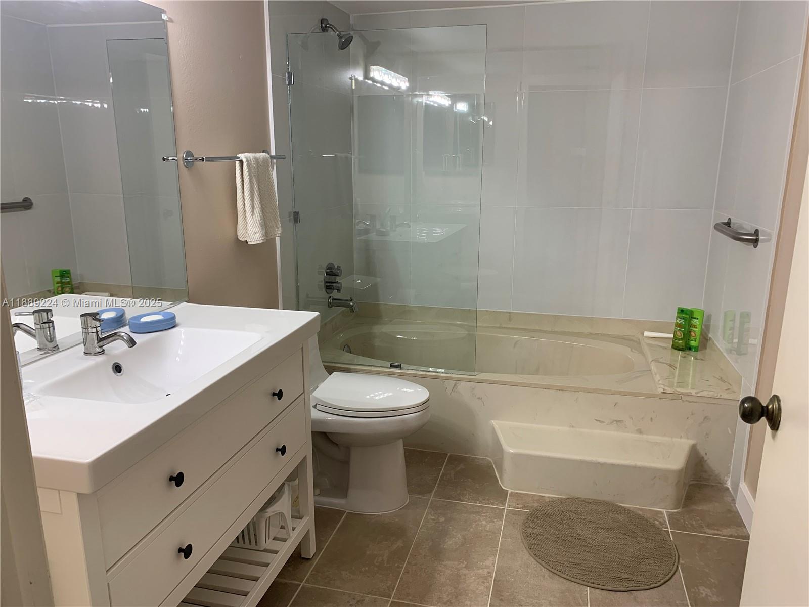 SEASONAL FAIRVIEW HOUSE - Residential Lease