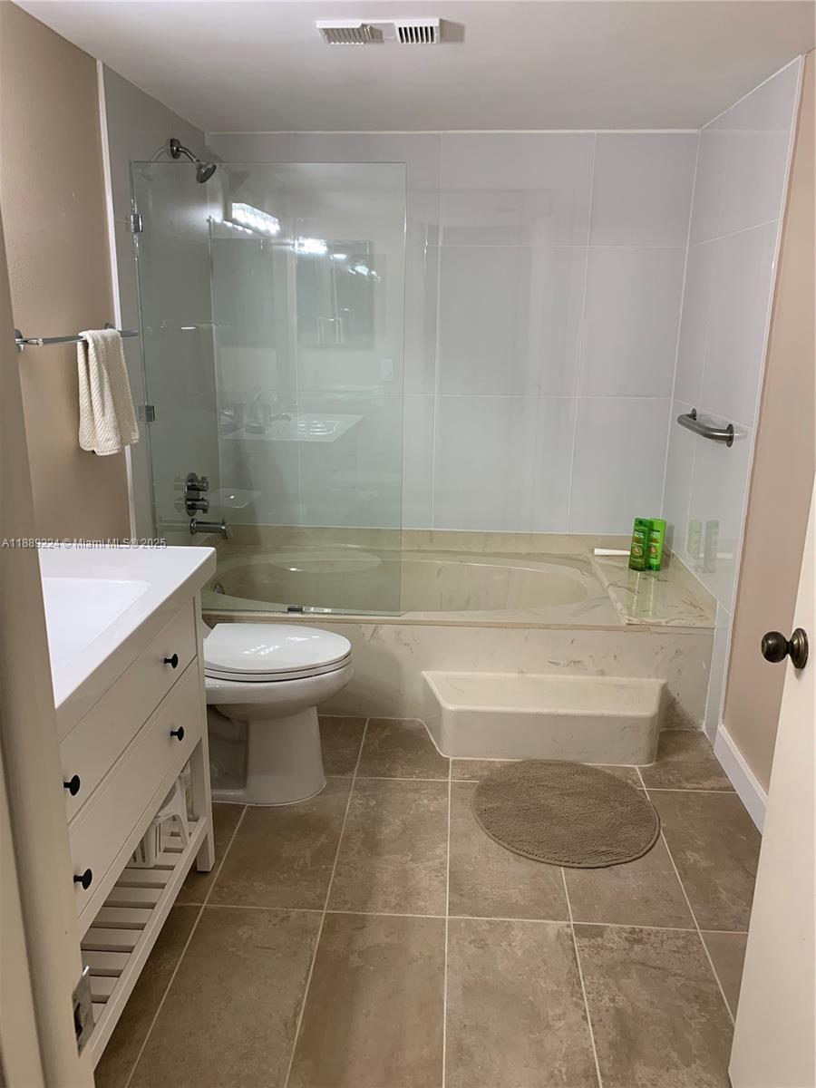 SEASONAL FAIRVIEW HOUSE - Residential Lease