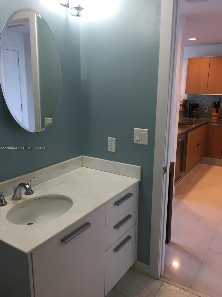 1060 Brickell Ave 2509