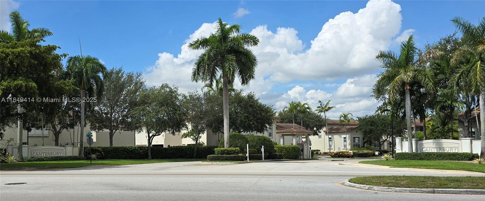 2520 NW 4th St