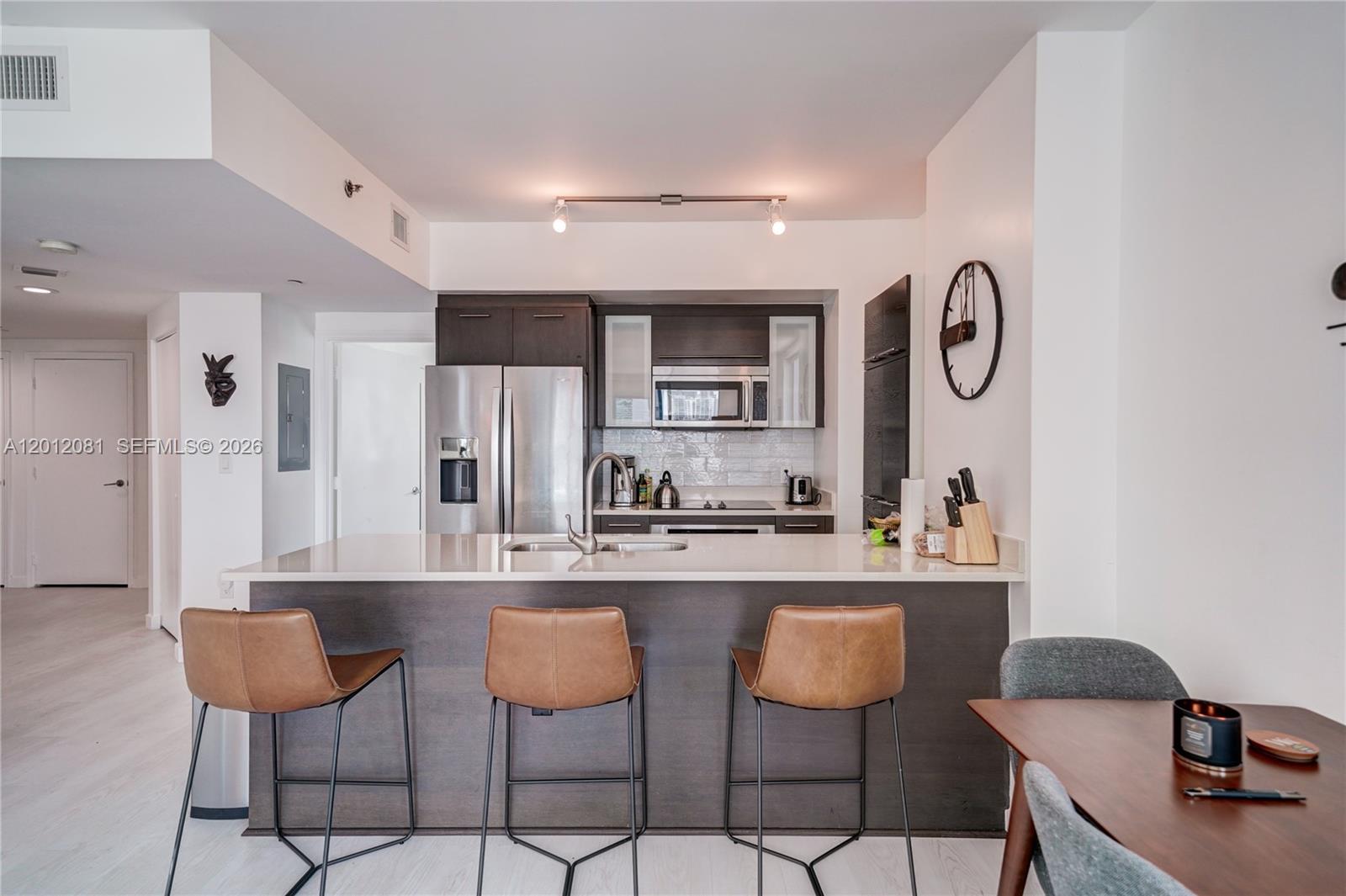 500 Brickell Ave 3807