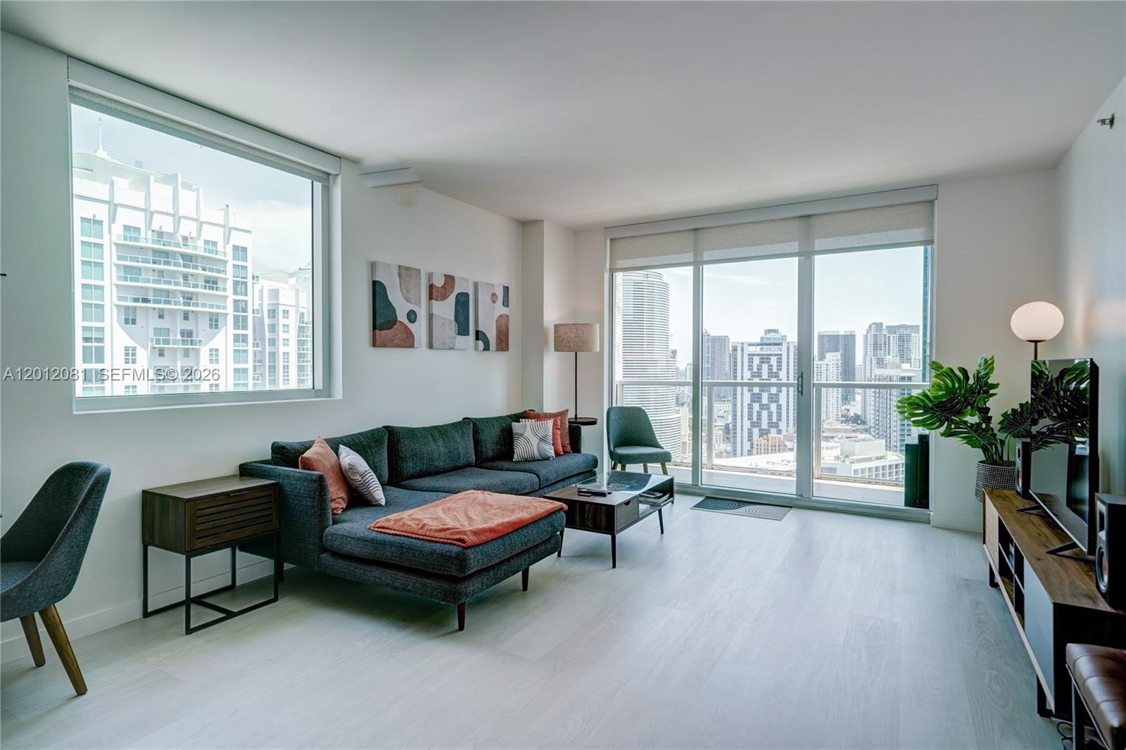 500 Brickell Ave 3807