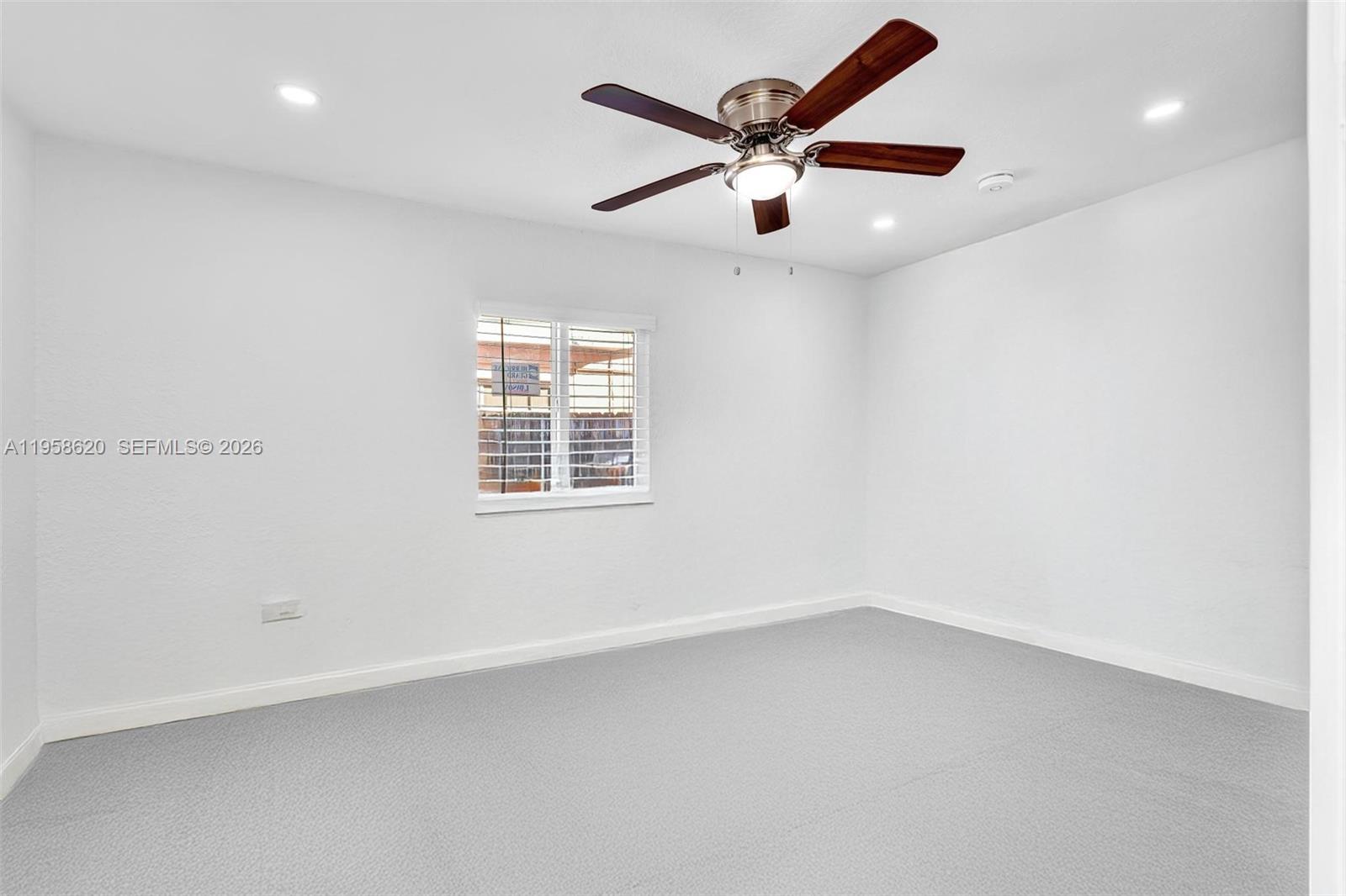 CURTISS PARK - Residential Lease