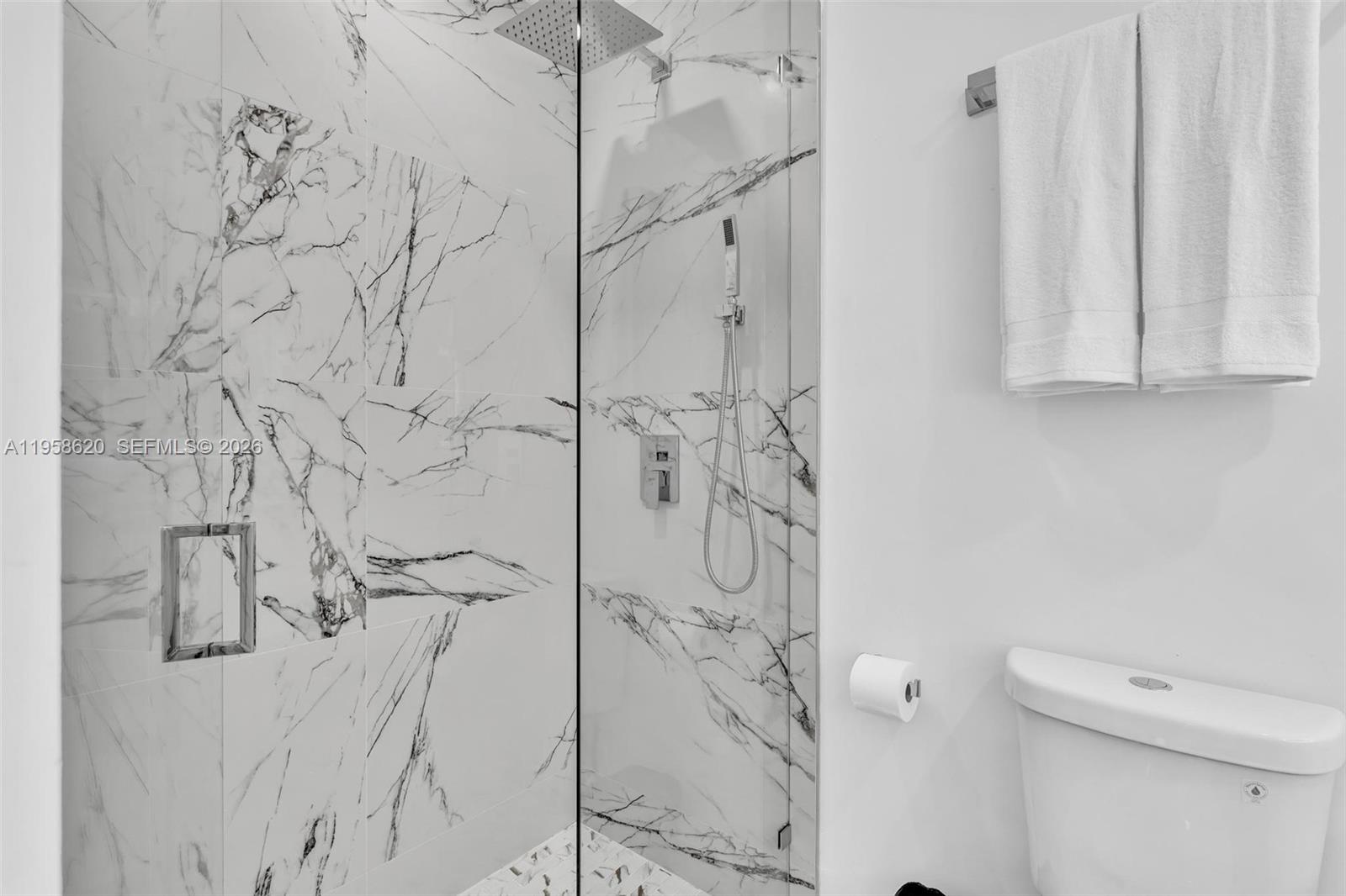 CURTISS PARK - Residential Lease