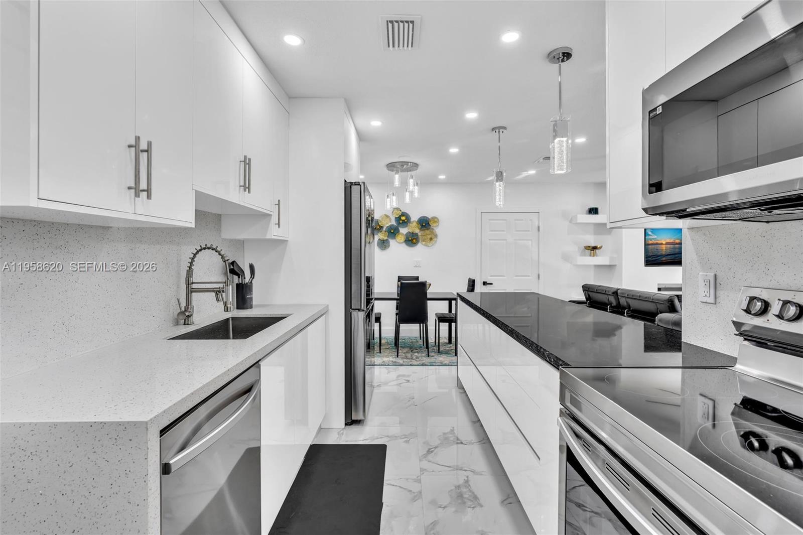 CURTISS PARK - Residential Lease