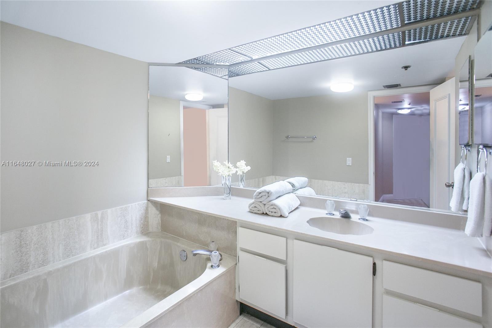 VENETIA CONDO - Residential Lease