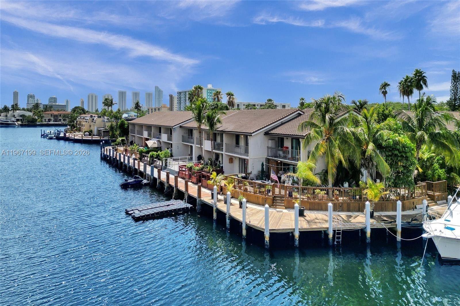 LAKEVIEW TOWNHOUSES CONDO - Residential