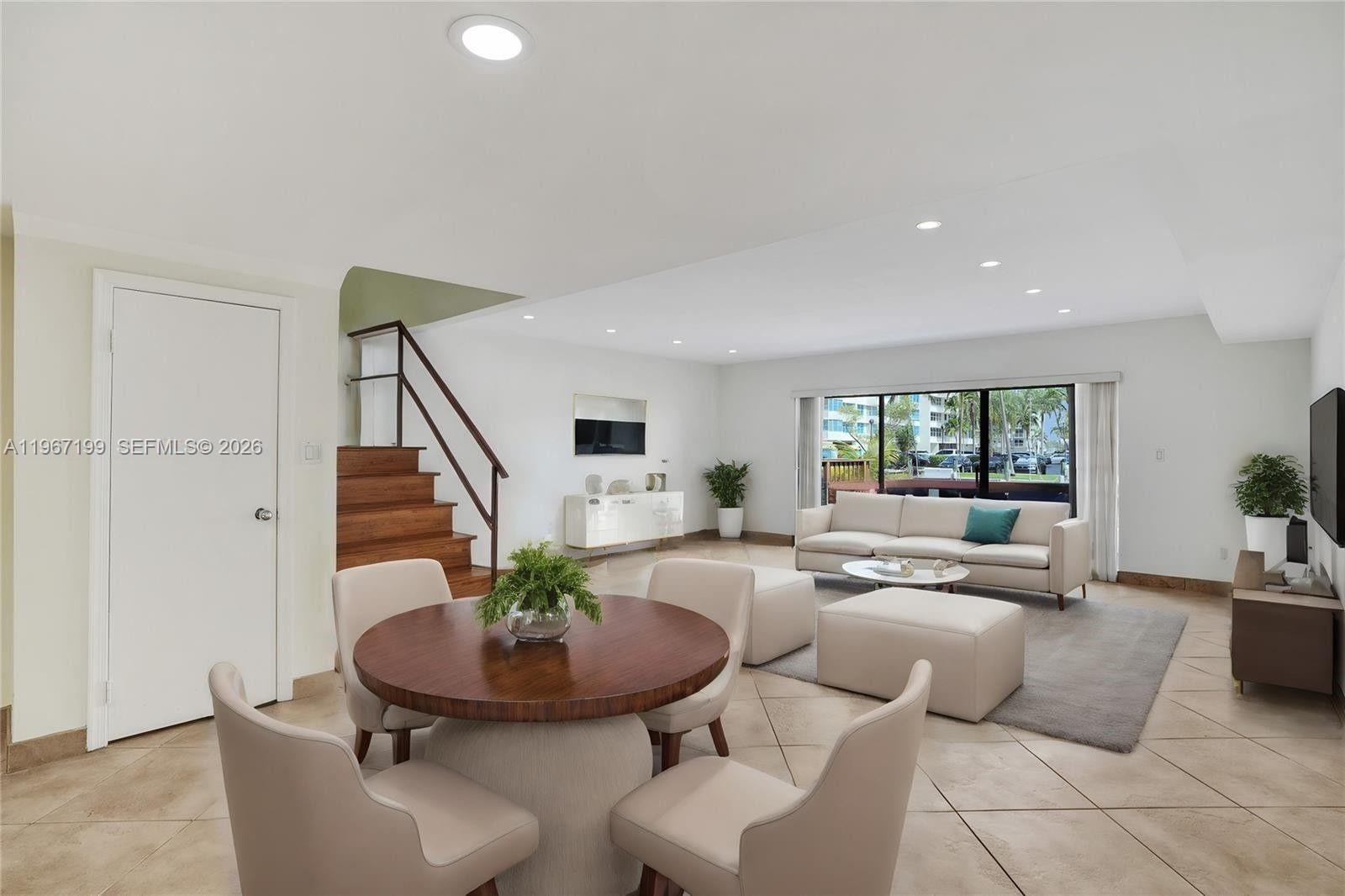 LAKEVIEW TOWNHOUSES CONDO - Residential