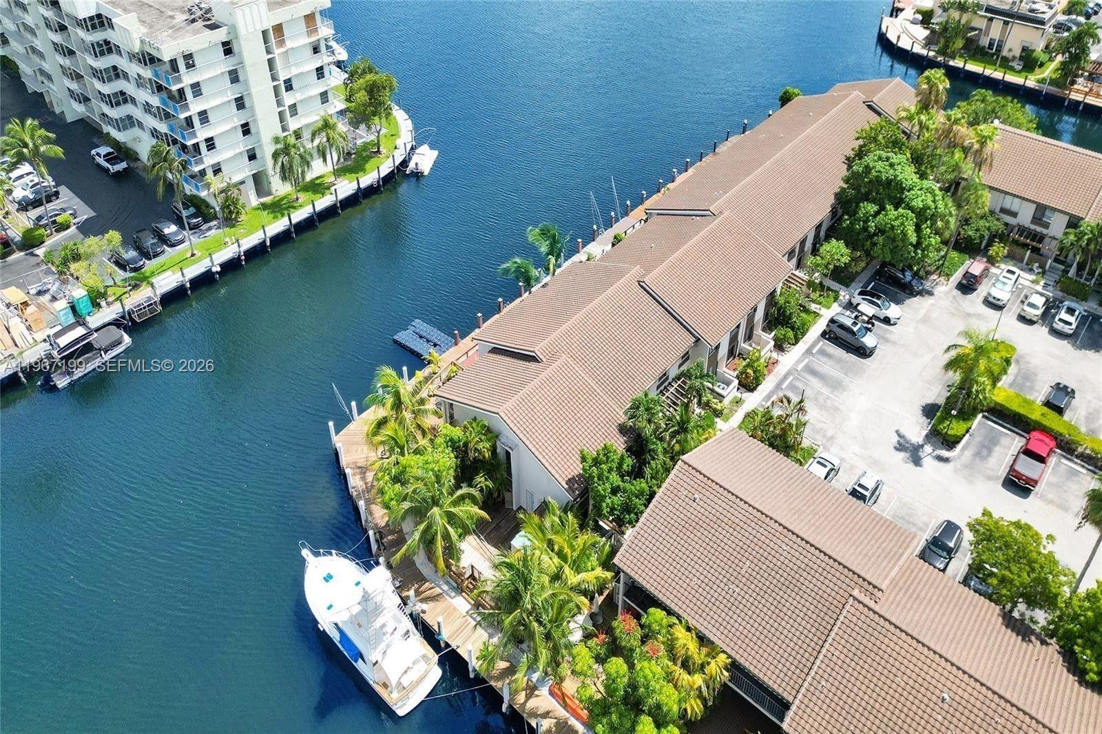 LAKEVIEW TOWNHOUSES CONDO - Residential