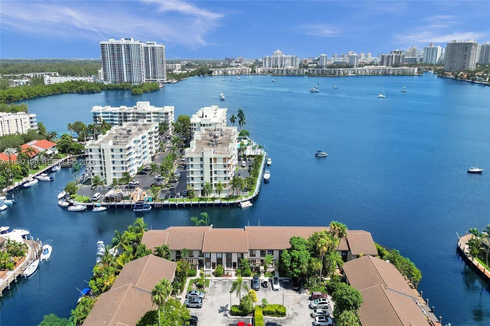 LAKEVIEW TOWNHOUSES CONDO - Residential