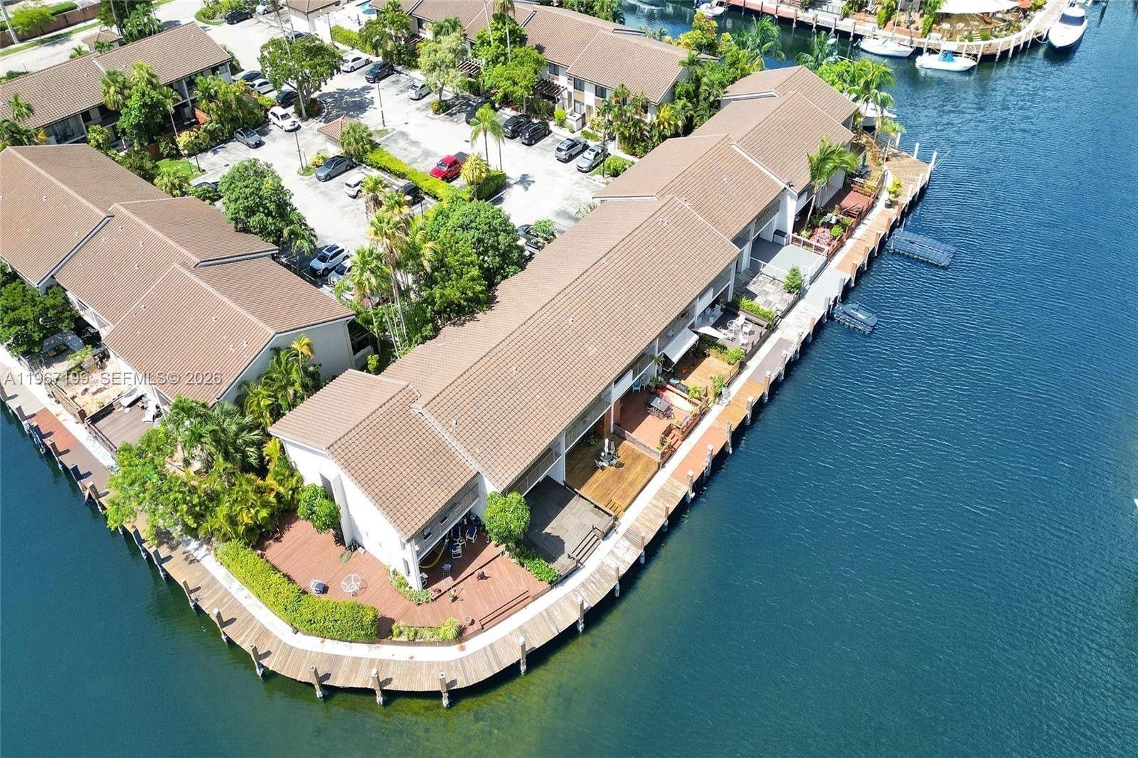 LAKEVIEW TOWNHOUSES CONDO - Residential