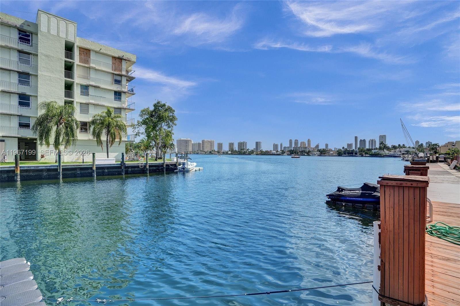 LAKEVIEW TOWNHOUSES CONDO - Residential