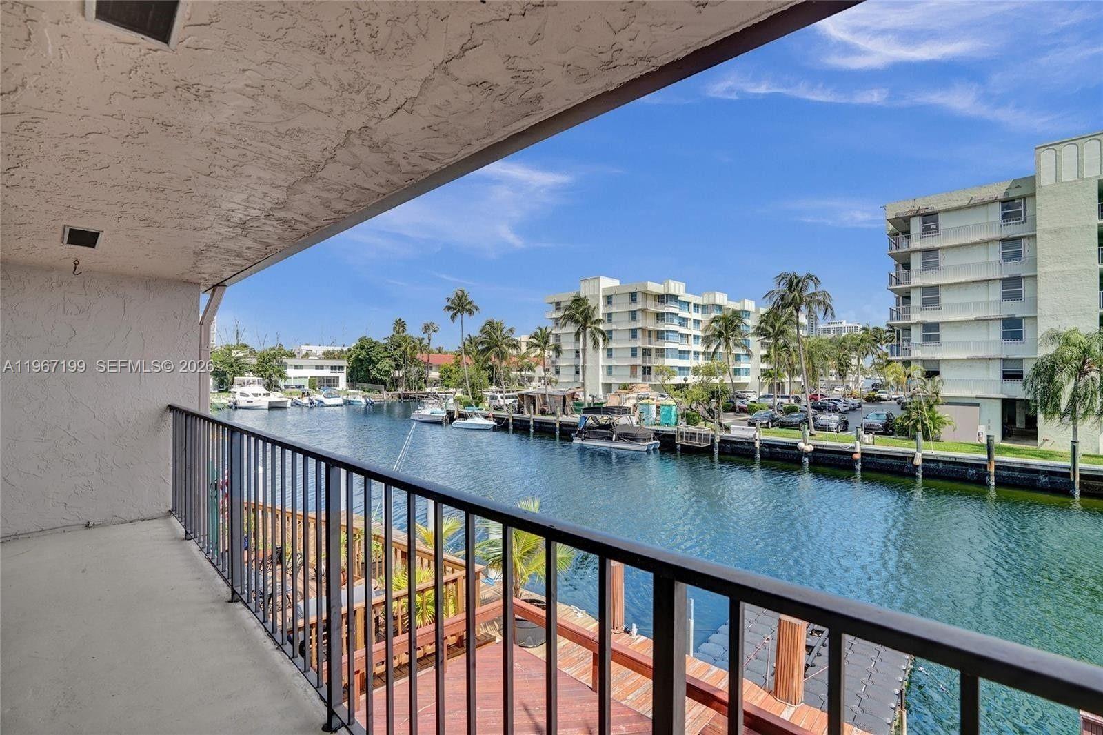 LAKEVIEW TOWNHOUSES CONDO - Residential