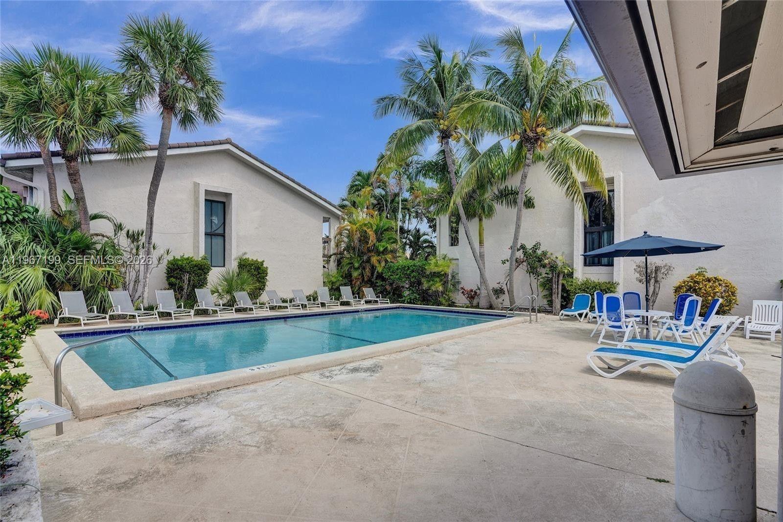 LAKEVIEW TOWNHOUSES CONDO - Residential