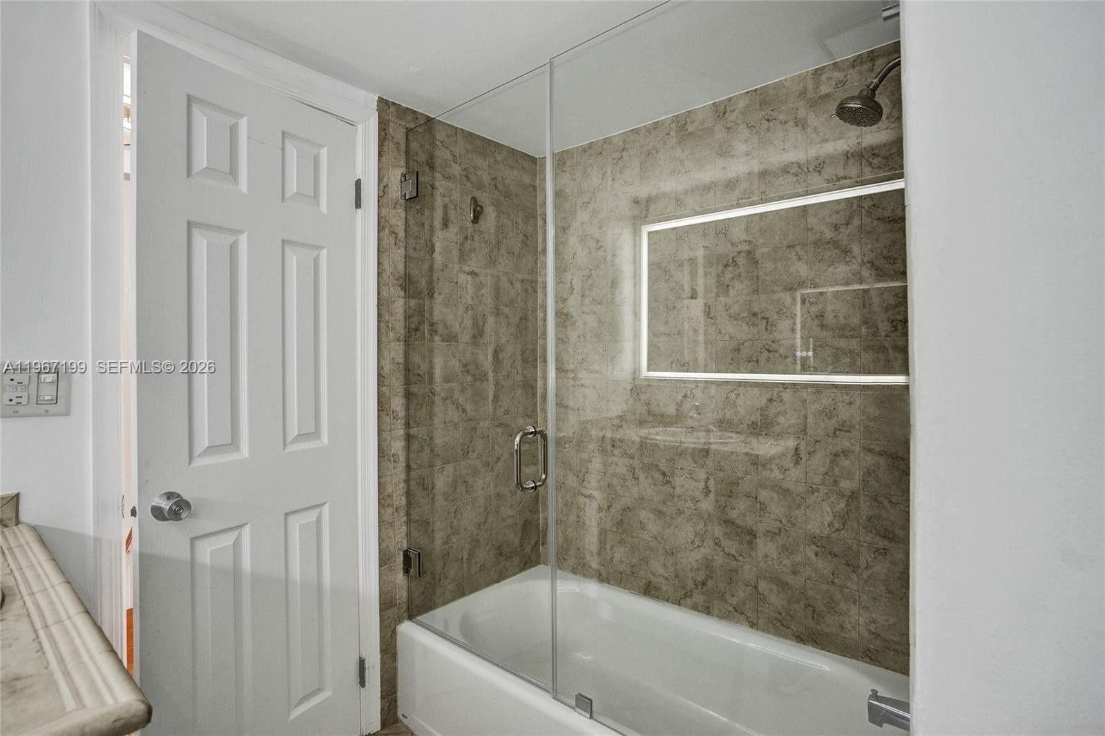 LAKEVIEW TOWNHOUSES CONDO - Residential