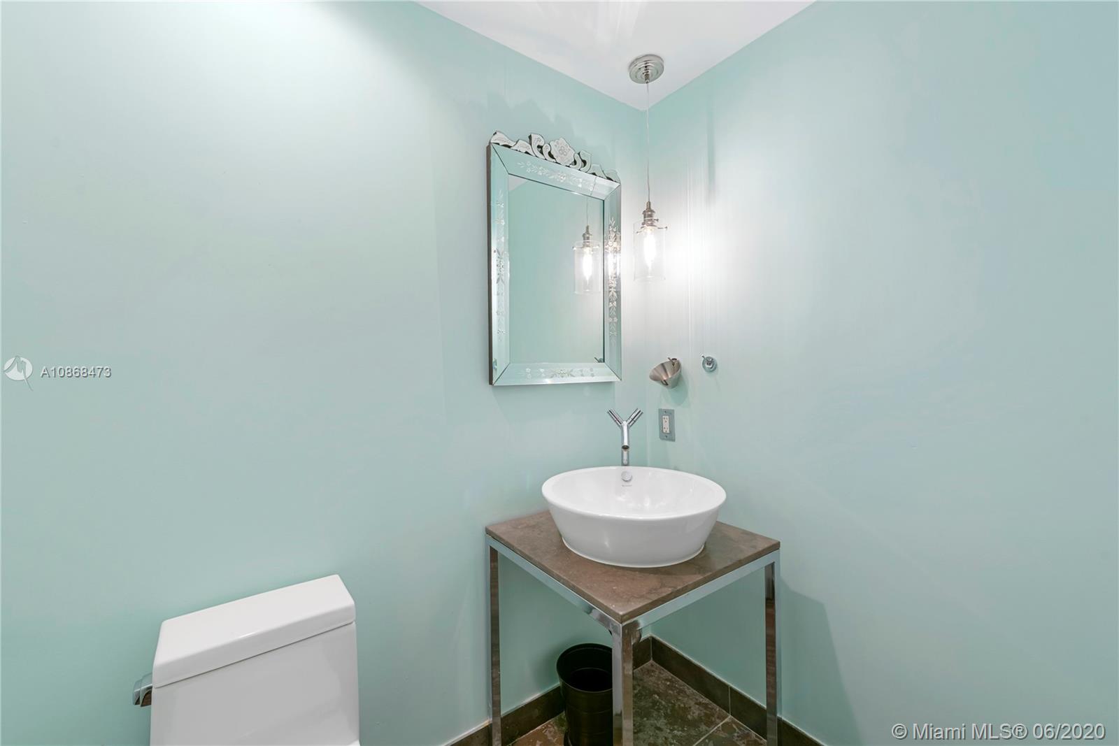 ICON CONDO - Residential