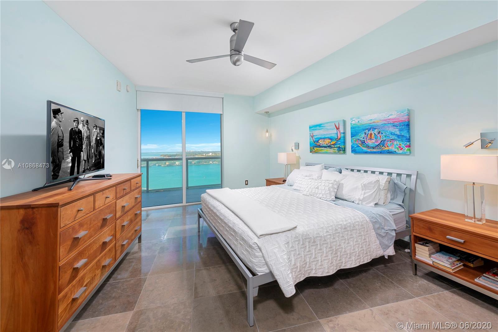 ICON CONDO - Residential