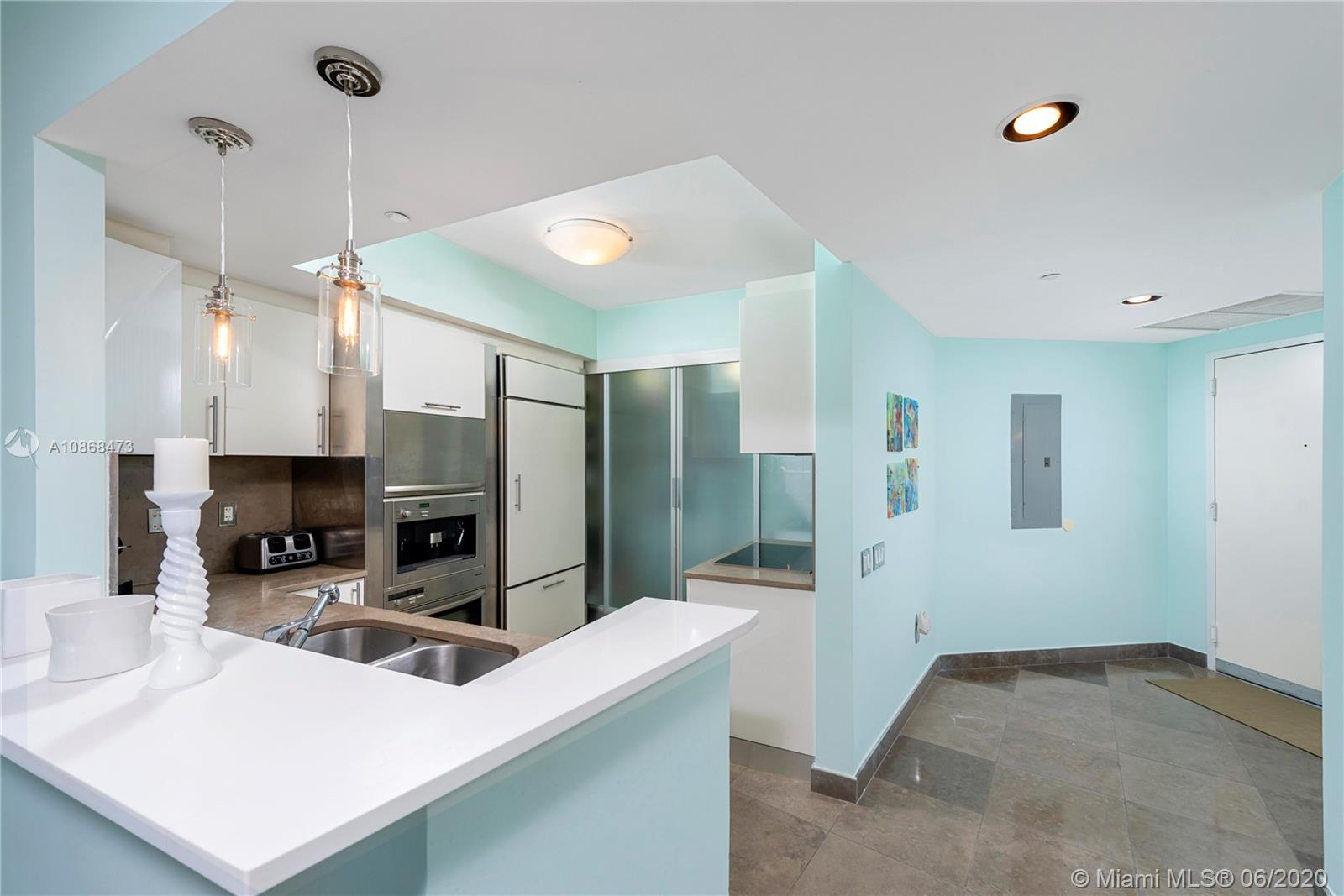 ICON CONDO - Residential
