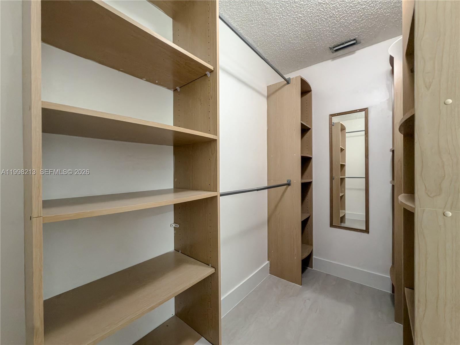 KARANDA VILLAGE VI-C COND - Residential