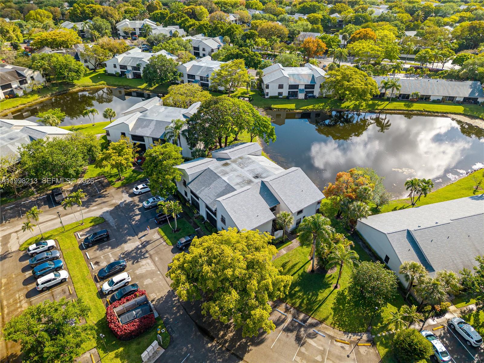 KARANDA VILLAGE VI-C COND - Residential