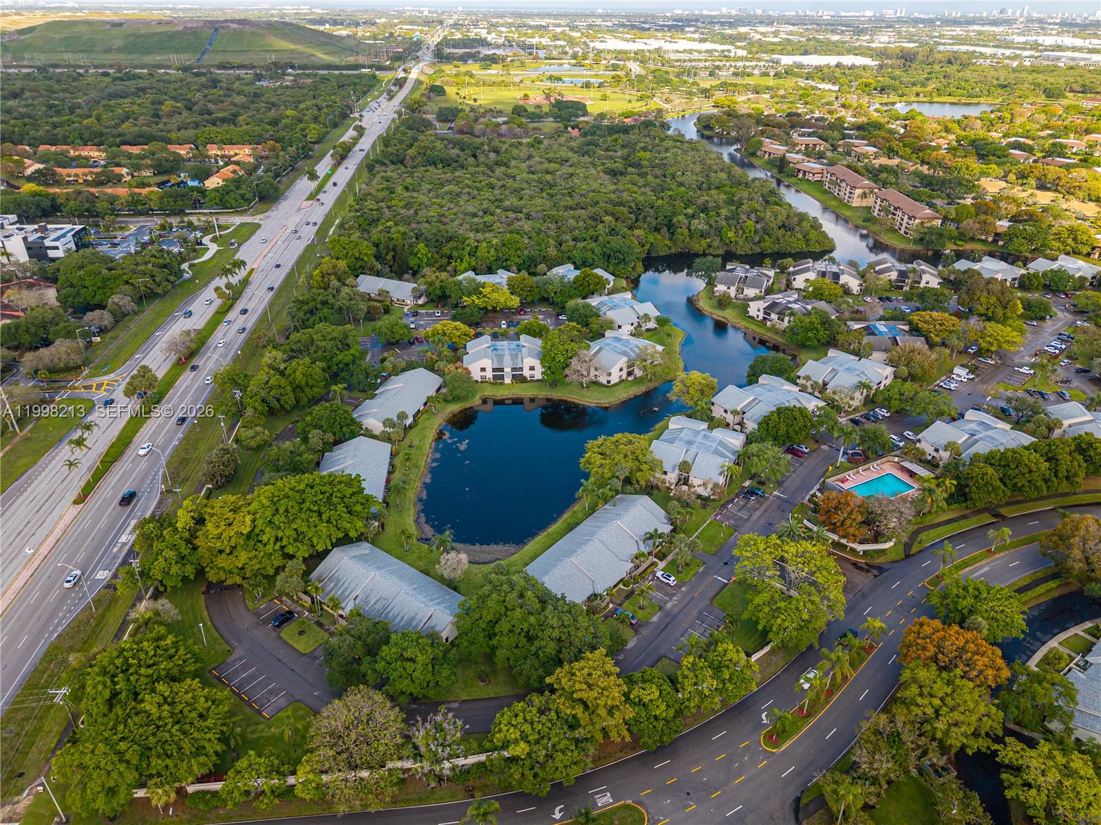 KARANDA VILLAGE VI-C COND - Residential