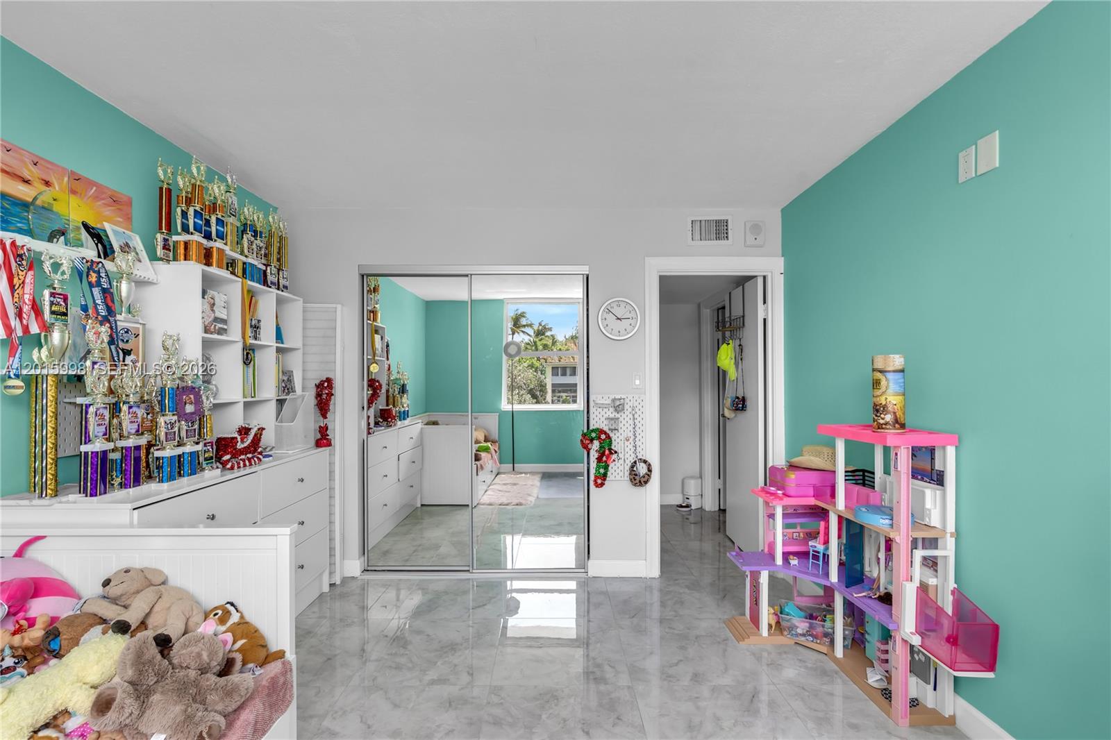 REEF WEST CONDO - Residential