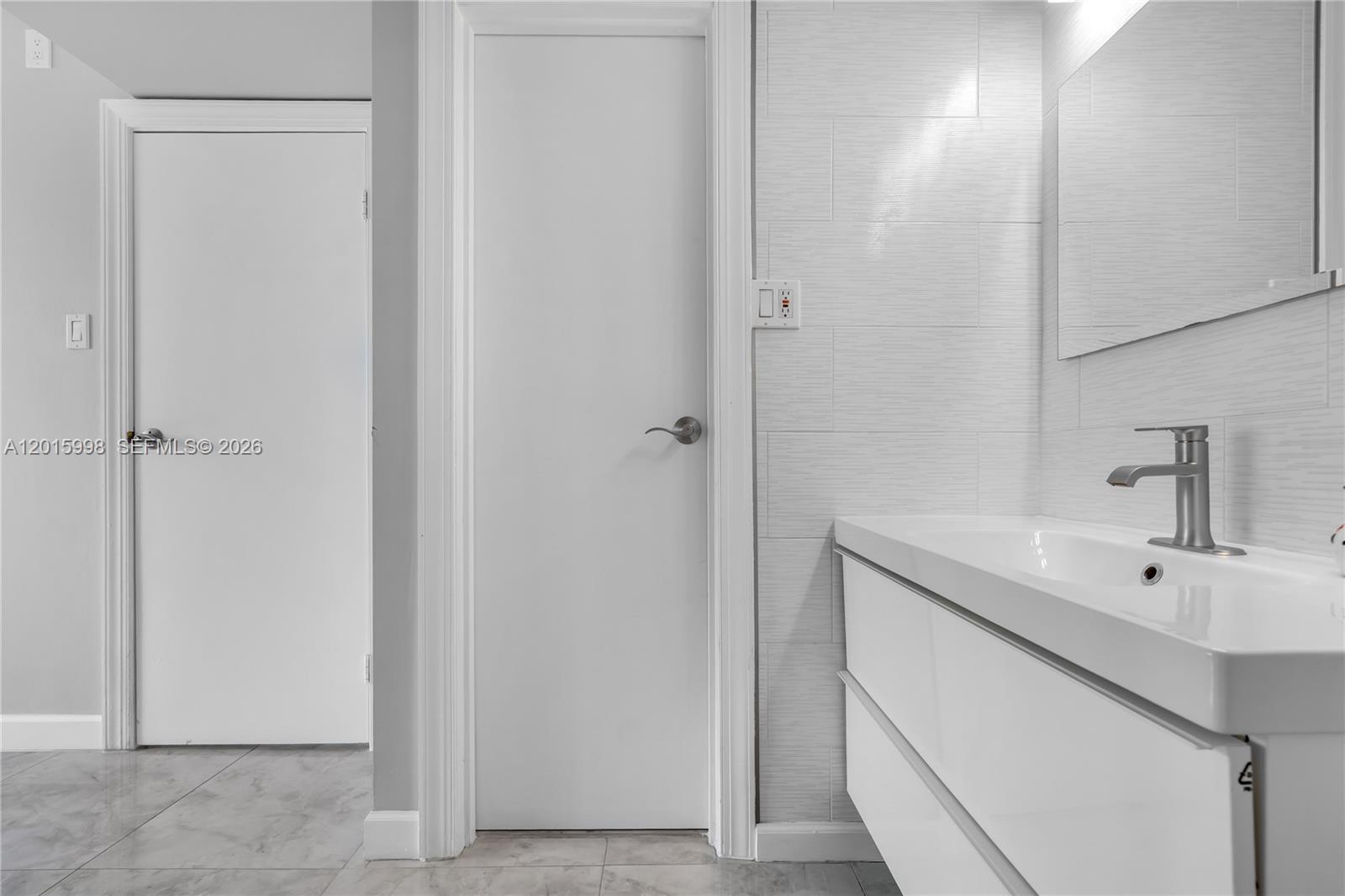 REEF WEST CONDO - Residential