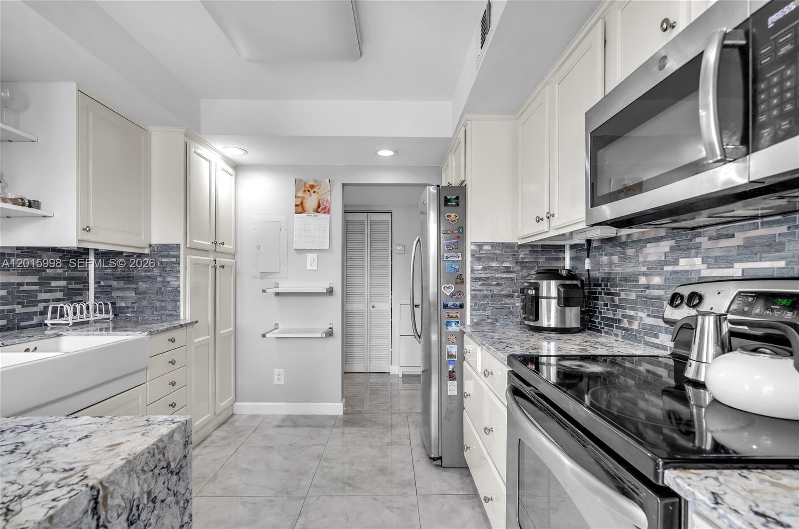 REEF WEST CONDO - Residential