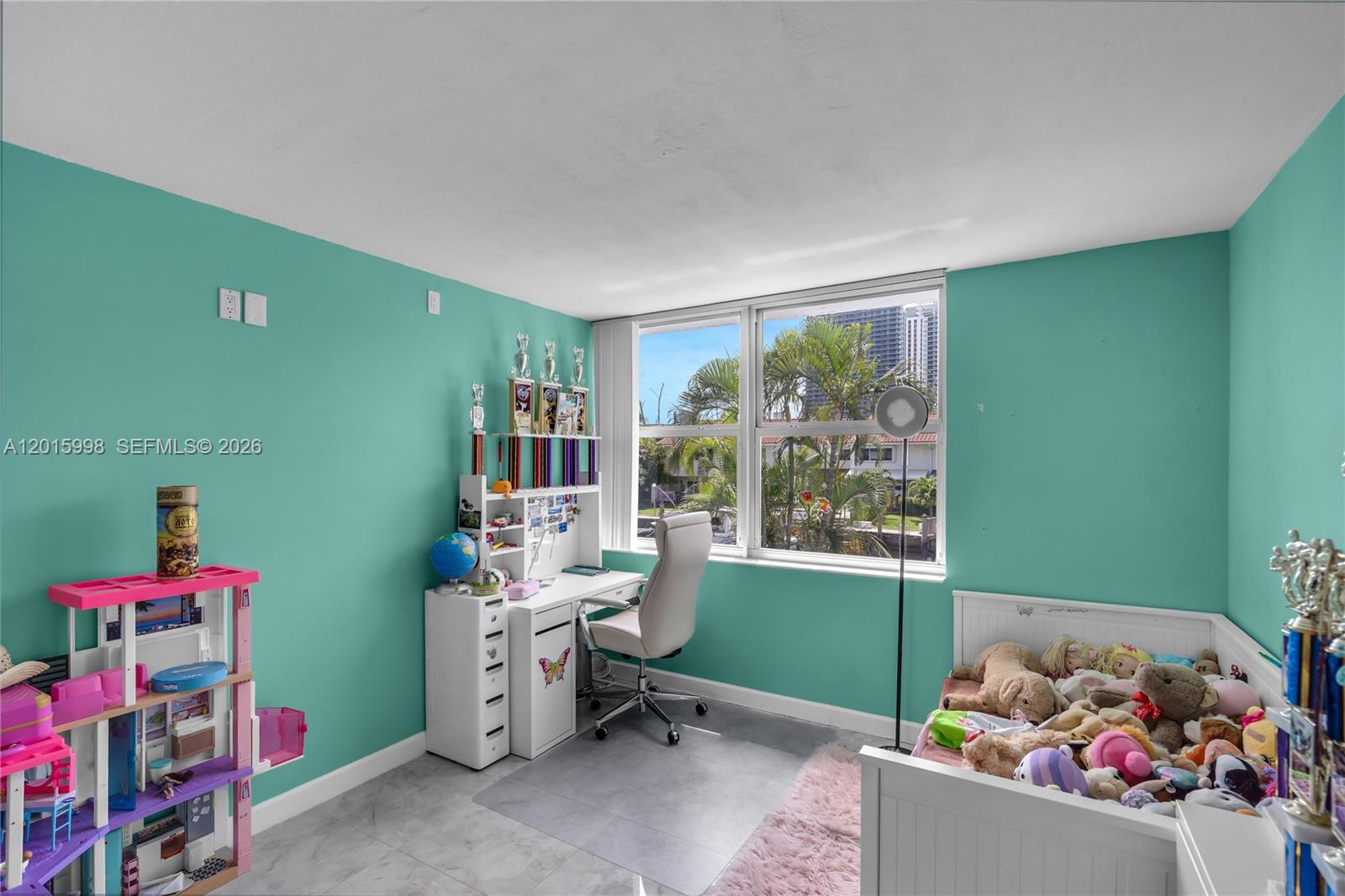 REEF WEST CONDO - Residential
