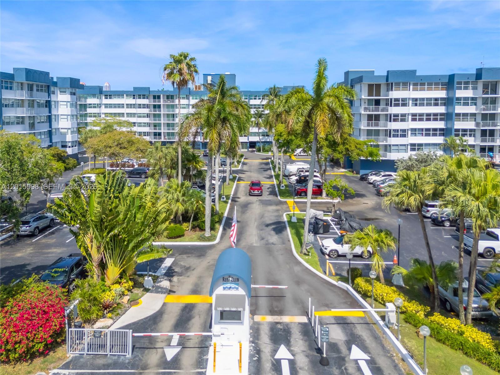 REEF WEST CONDO - Residential