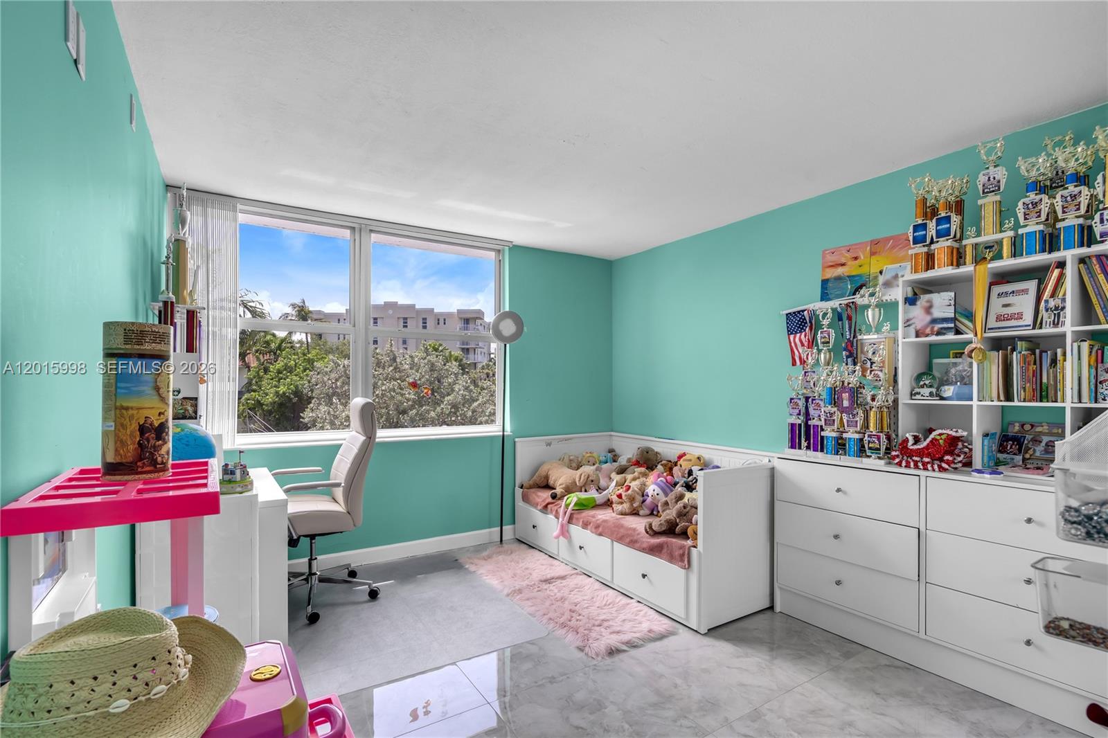 REEF WEST CONDO - Residential
